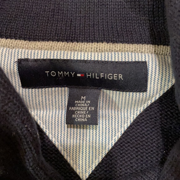 Tommy Hilfiger Sweater Medium - Picture 2 of 2